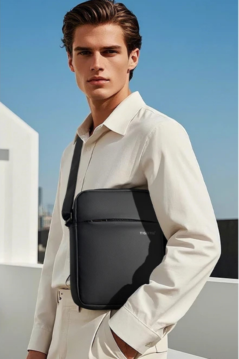 Gasparo – Petite Sacoche Homme Étanche et Élégante pour iPad