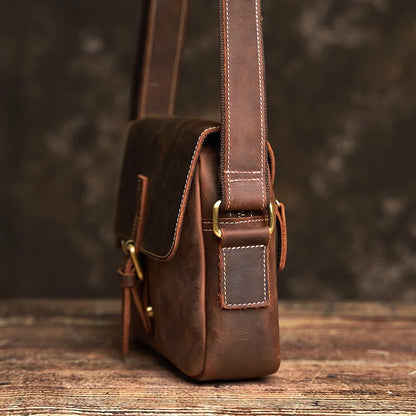 Andréa – Sacoche Bandoulière Homme Cuir Naturel Robuste et Élégant